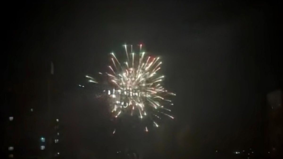 Салют у небі