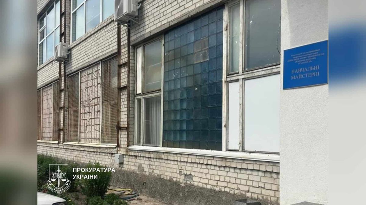 Майстерню коледжу на Набережно-Корчуватській повернули з оренди через суд Навчальна майстерня Київського професійного коледжу на вулиці Набережно-Корчуватській, яку повернули з оренди через суд