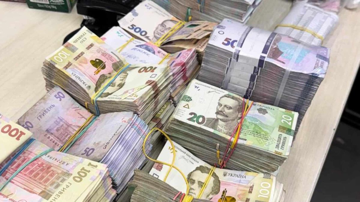 БЕБ і ОГП викрили схему ухилення від податків на 386 млн грн