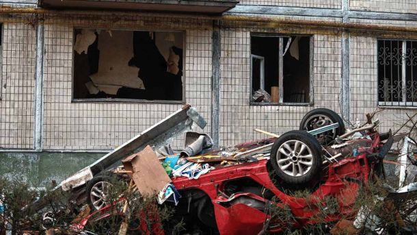 Перевізників сміття у Києві оштрафували на 313 млн грн за змову на тендері Рятувальники ДСНС ліквідують наслідки російського удару по Києву: 9 загиблих, 33 поранених, врятовано 105 осіб