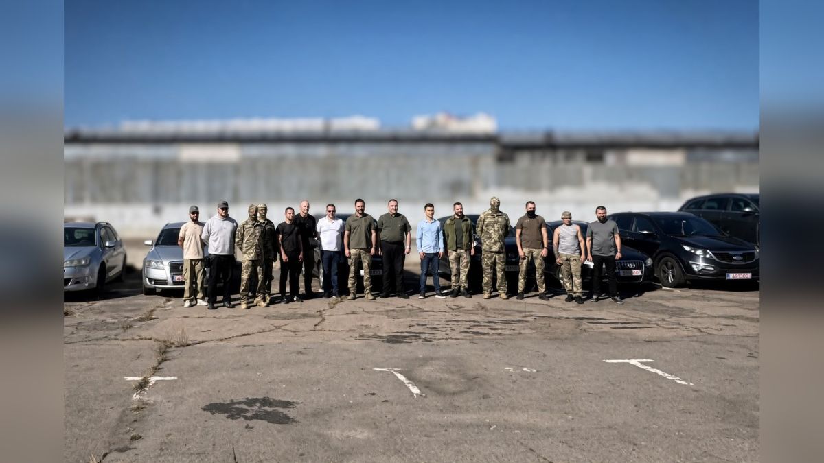 Дев'ять автомобілів від Литовської Республіки передані підрозділам Сил оборони України за сприяння КМВА та волонтерських фондів