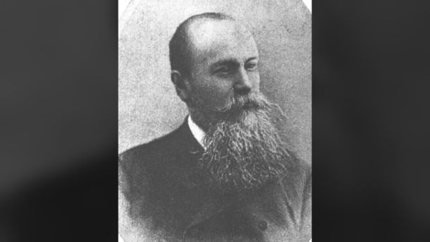 Чорно-біле фото архітектора Володимира Ніколаєва, київський зодчий XIX століття, автор понад восьми десятків церков
