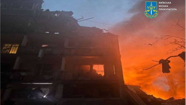 Після вечірки з російськими піснями в київському клубі адмінці склали протокол Після вечірки з російськими піснями в київському клубі адмінці склали протокол