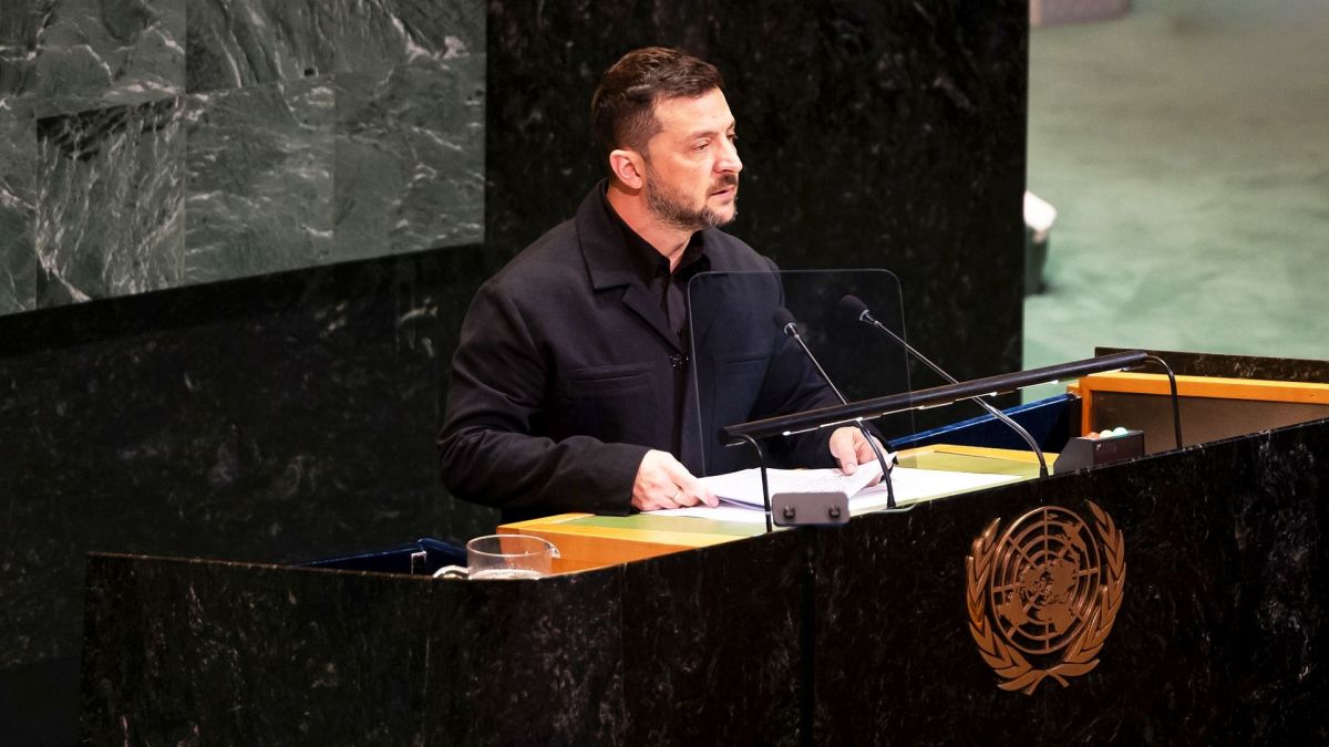 Володимир Зеленський виступає на засіданні Генеральної асамблеї ООН