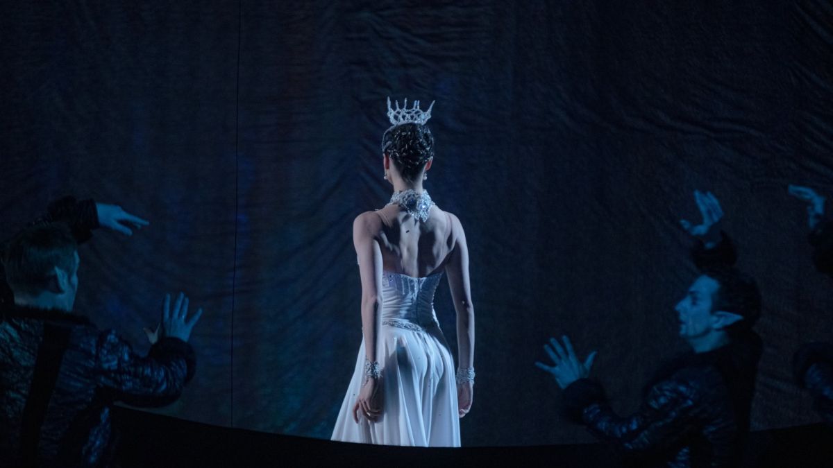 Фрагмент зі спектаклю «Снігова королева»