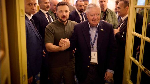 Болтон: «Трамп сприймає Путіна як друга — а друзів публічно не осуджують»