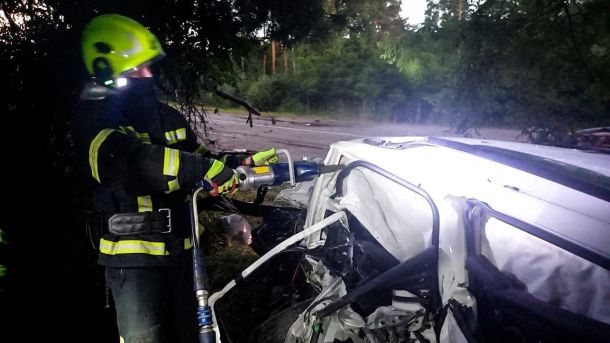 Буча отримала 7 генераторів від французьких партнерів для енергостійкості