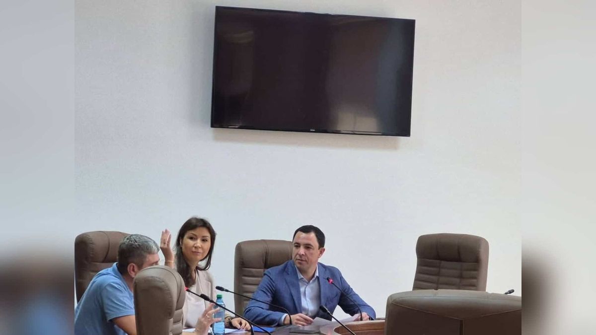 Київські лікарні звітували за перше півріччя 2026 року перед КМДА Керівники комунальних медичних закладів Києва представили фінансові та статистичні результати роботи за перше півріччя 2026 року на засіданнях комісій