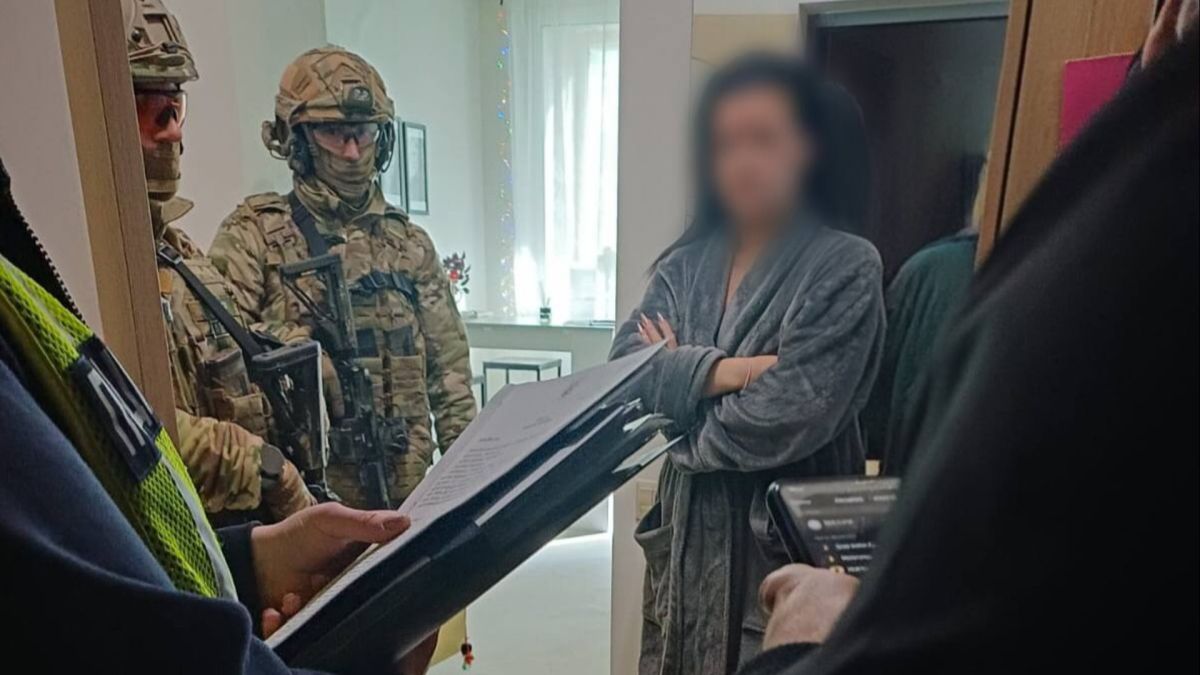 Київщина: поліція повідомила про підозру організаторці фікт