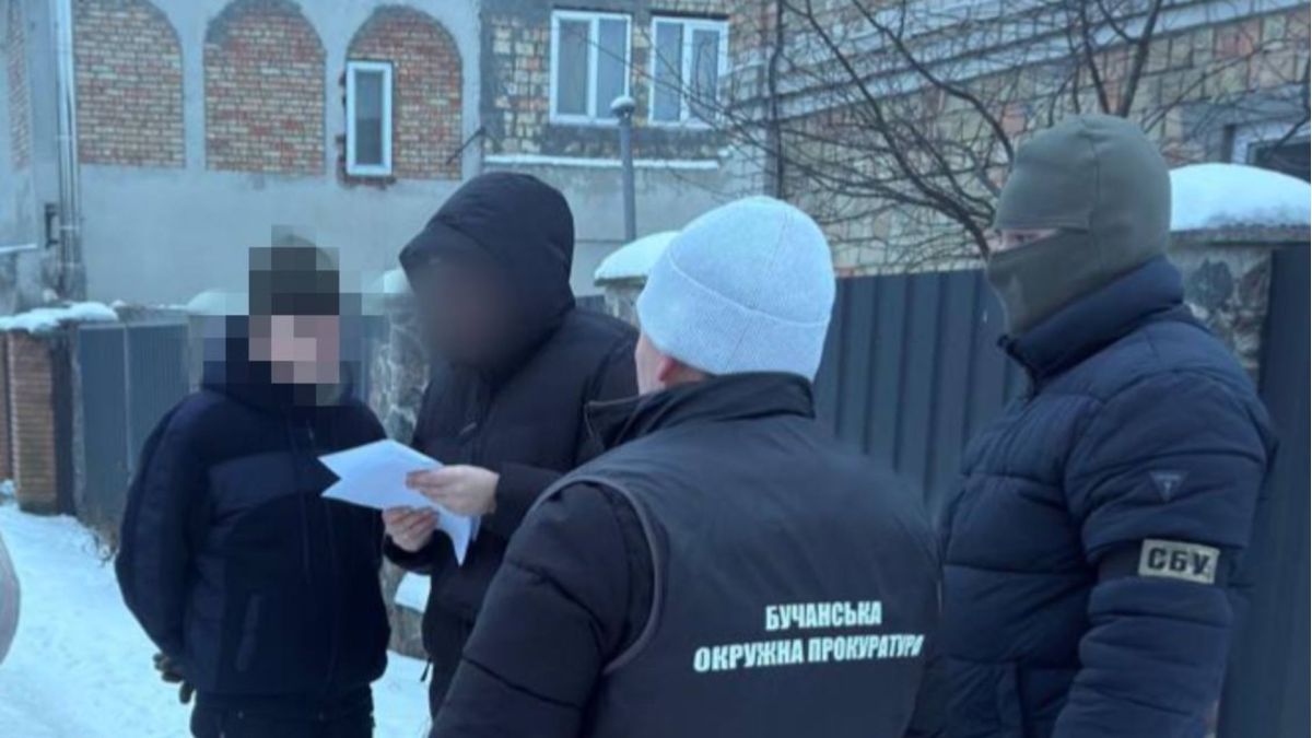 Експосадовцю Гостомельської СВА повідомили про підозру через збитки на 741 тис грн Підозрюваний і правоохоронці