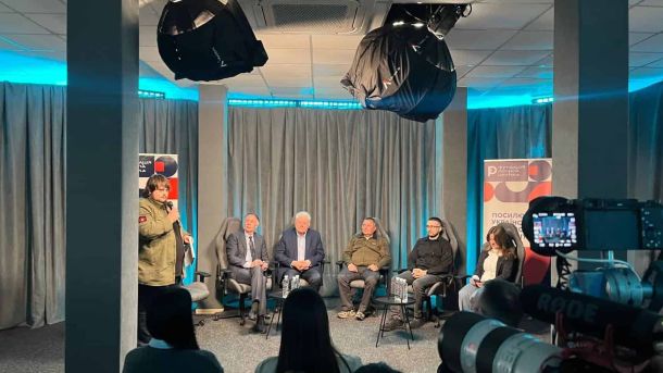 Учасники дискусії Фундації Пилипа Орлика про загрозу безпеці та перспективи перемоги над Росією