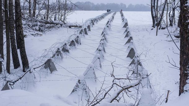 Українські військові ЗСУ на зимових позиціях під час бойових дій проти російських окупантів