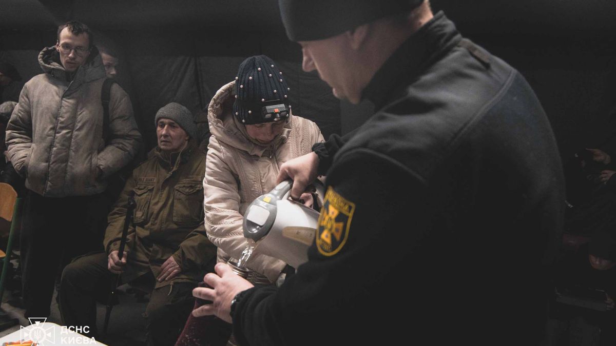 600 тисяч киян покинули місто: Кличко попереджає про катастрофу Пункт незламності у Києві