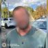 Головні новини Києва | Kyiv.News Поліцейські затримують підозрюваного у пограбуванні в селі Рогозів на Київщині — чоловік вирвав пакет з документами та грошима