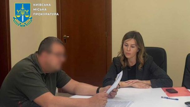 Замах на вбивство біля під'їзду: стрілок з Київщини міг використати смарт-окуляри Замах на вбивство біля під'їзду: стрілок з Київщини міг використати смарт-окуляри