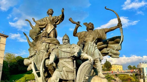 У Київському планетарії для дітей Захисників проведуть безкоштовне шоу про міфи зоряного неба
