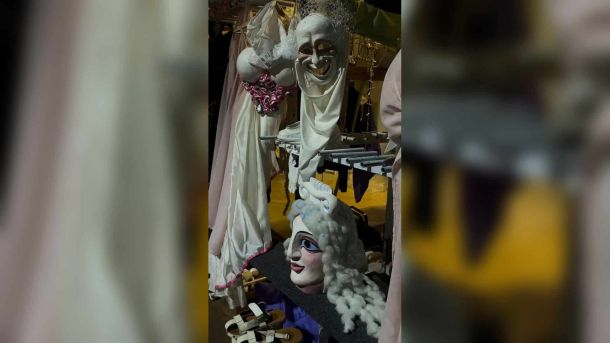 Маски, ляльки та костюми вистави «Енеїда» в Київському академічному театрі ляльок «Замок на горі»